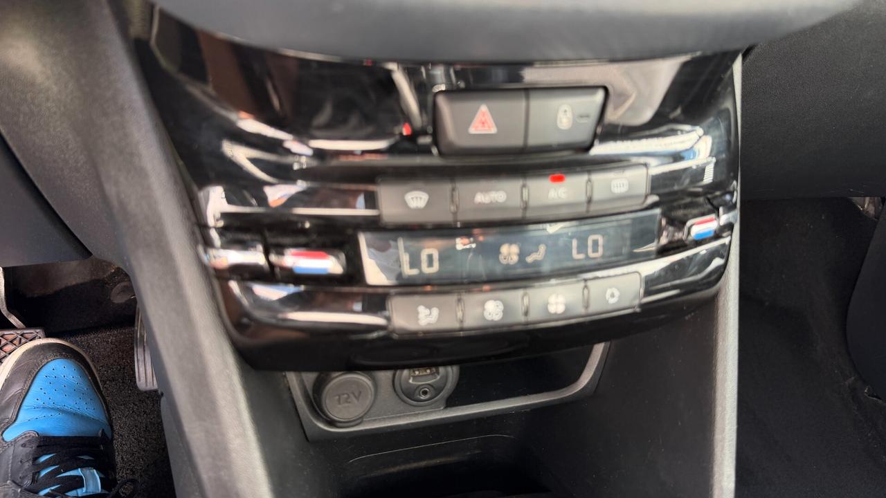 Peugeot 208 BlueHDi 75 5 porte Allure ***NAVI***RETROCAMERA***GARANZIA 12 MESI***