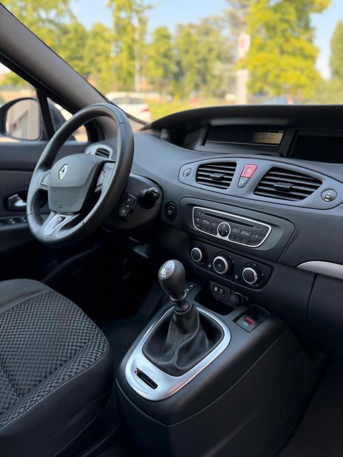 Renault Scenic Scénic 1.6 Attractive
