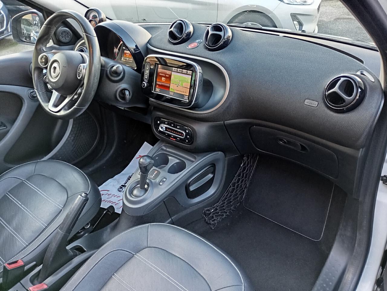 Smart ForFour Cabrio 1.0 70CV Prime Aut.