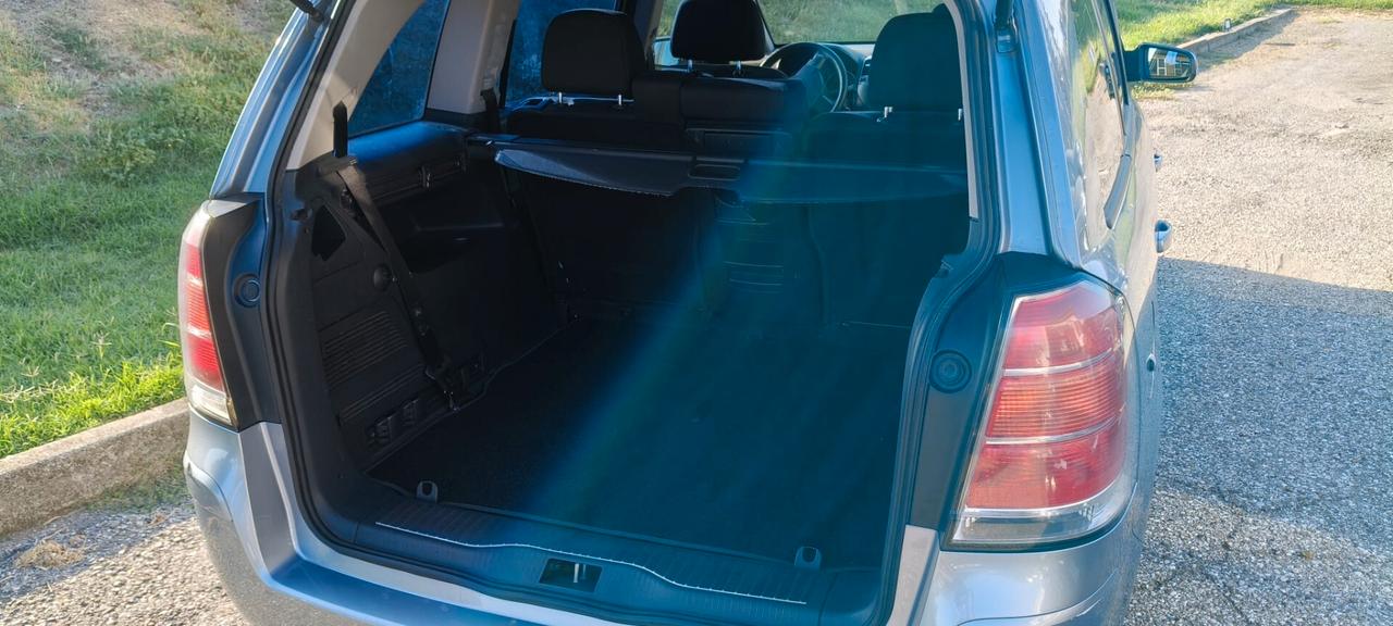 7 POSTI opel ZAFIRA metano