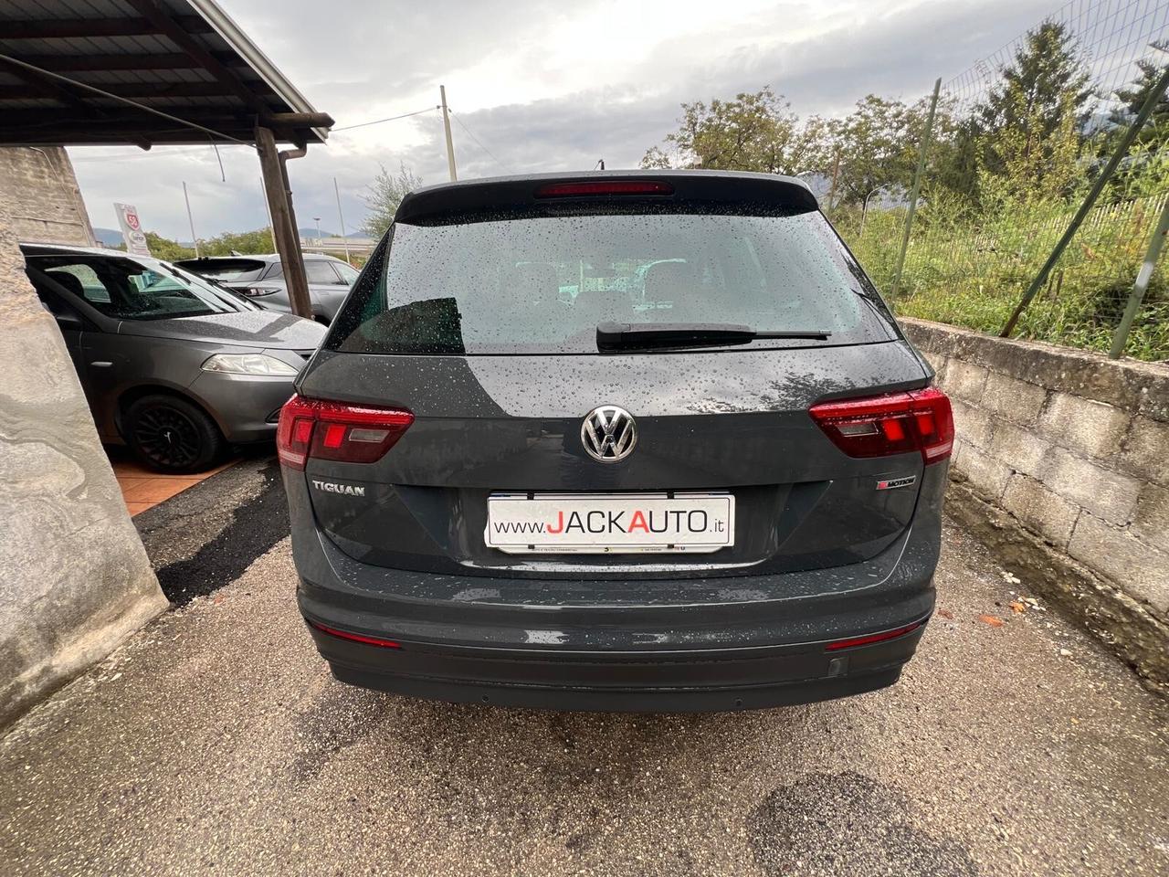 Volkswagen Tiguan 2.0 TDI SCR DSG 4MOTION Business BMT