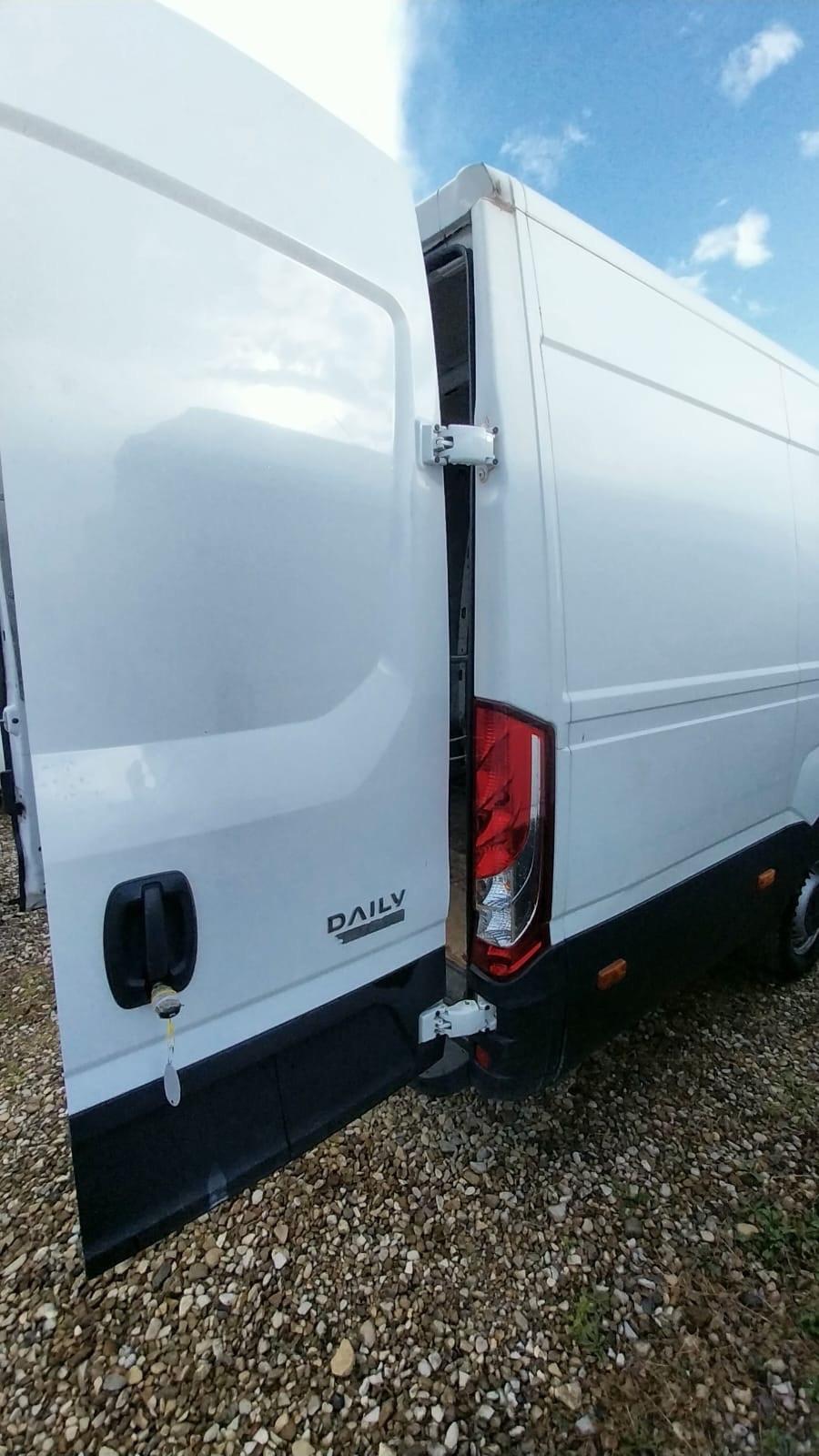 Iveco DAILY TETTO ALTO PASSO LUNGO