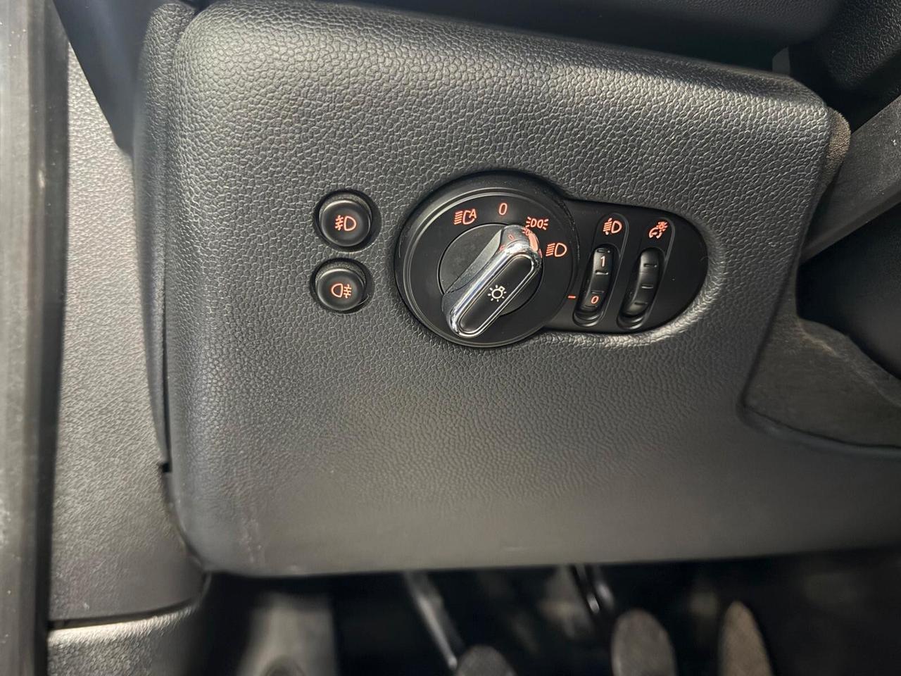 MINI COOPER D 1.5 116CV 85KW NAVI CRUISE OK NEOPATENTATI ANNO 2016