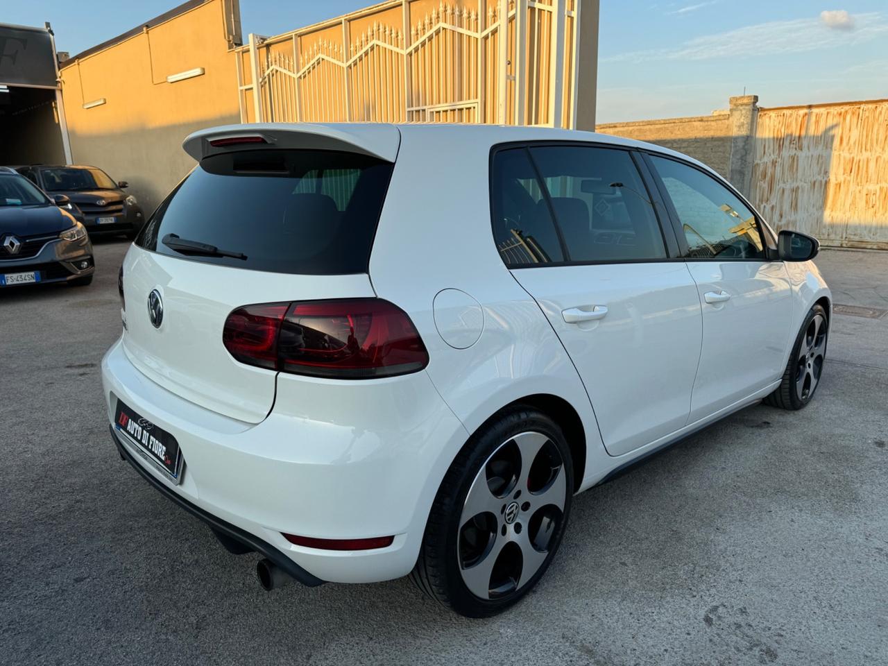 Volkswagen Golf GTI 2.0 TSI DSG IMPECCABILE