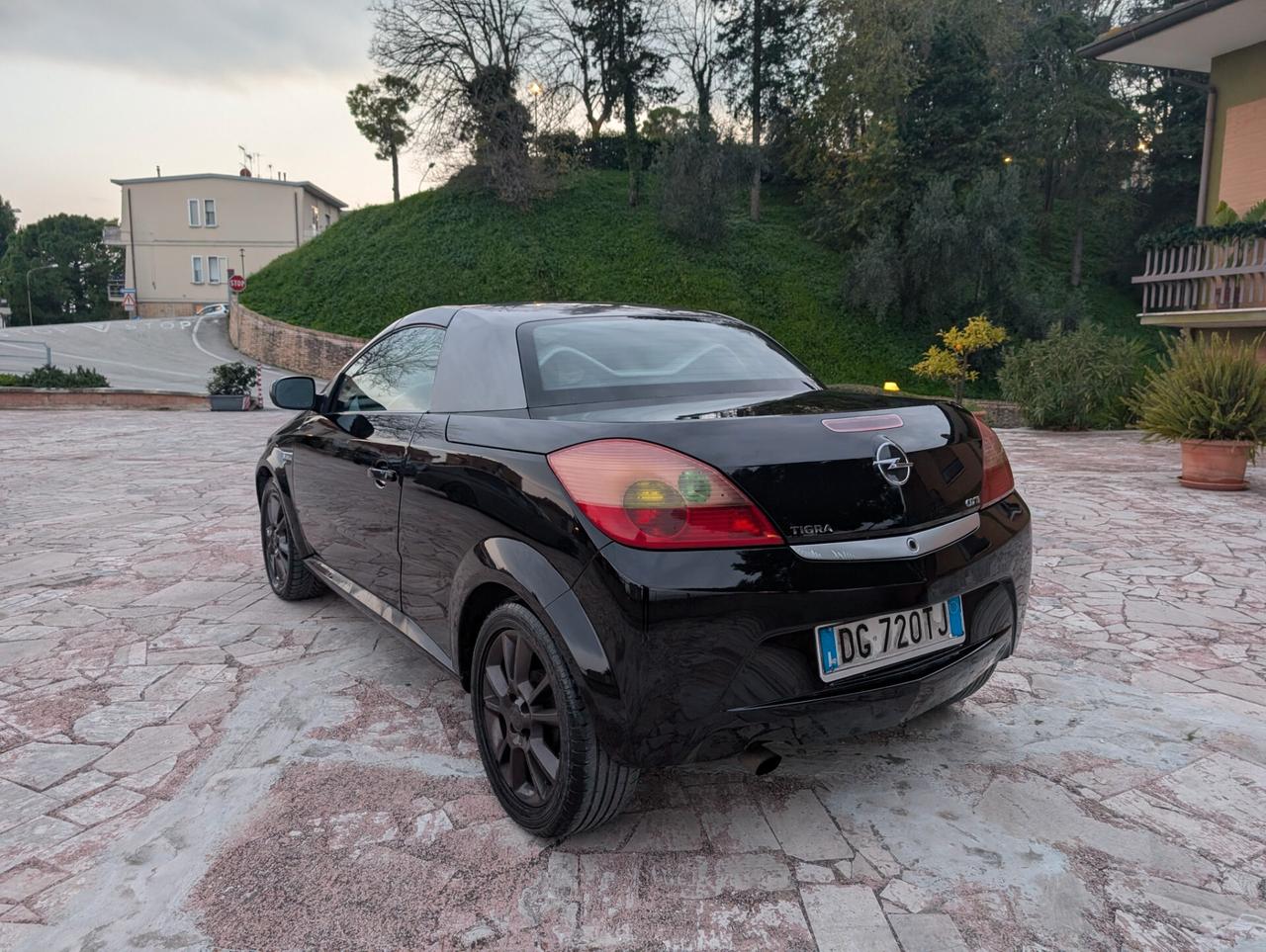 Opel Tigra CABRIO TwinTop 1.3 CDTI