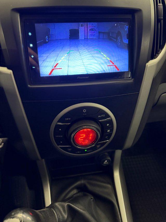 ISUZU D-Max 2.5 Crew Solar Plus 4WD - AUTOVETTURA