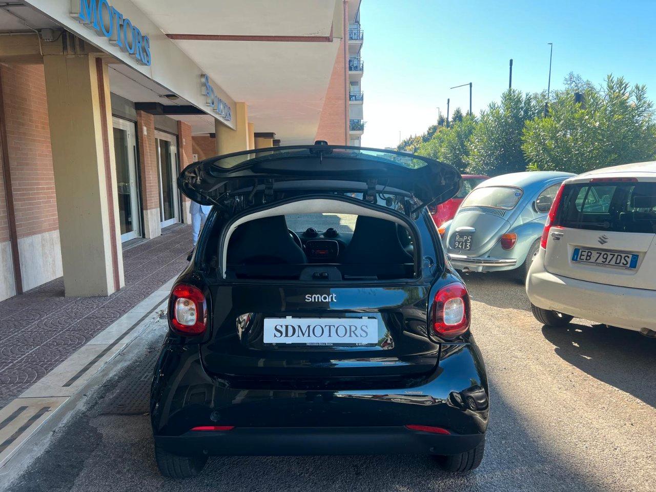 Smart fortwo eq Pure 4,6kW *Promo SD 2026*