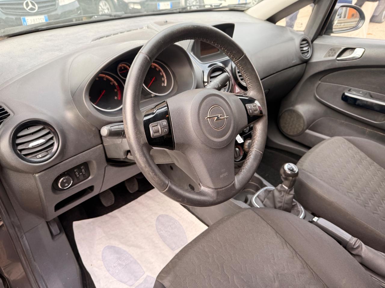 Opel Corsa 1.2 85CV 5 porte GPL-TECH Edition