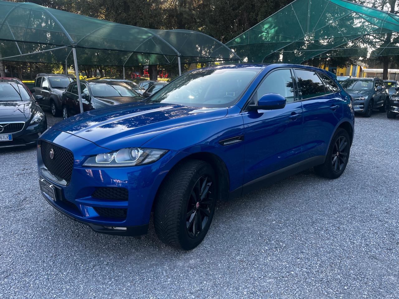 Jaguar F-Pace 2.0 D 240 CV AWD aut.