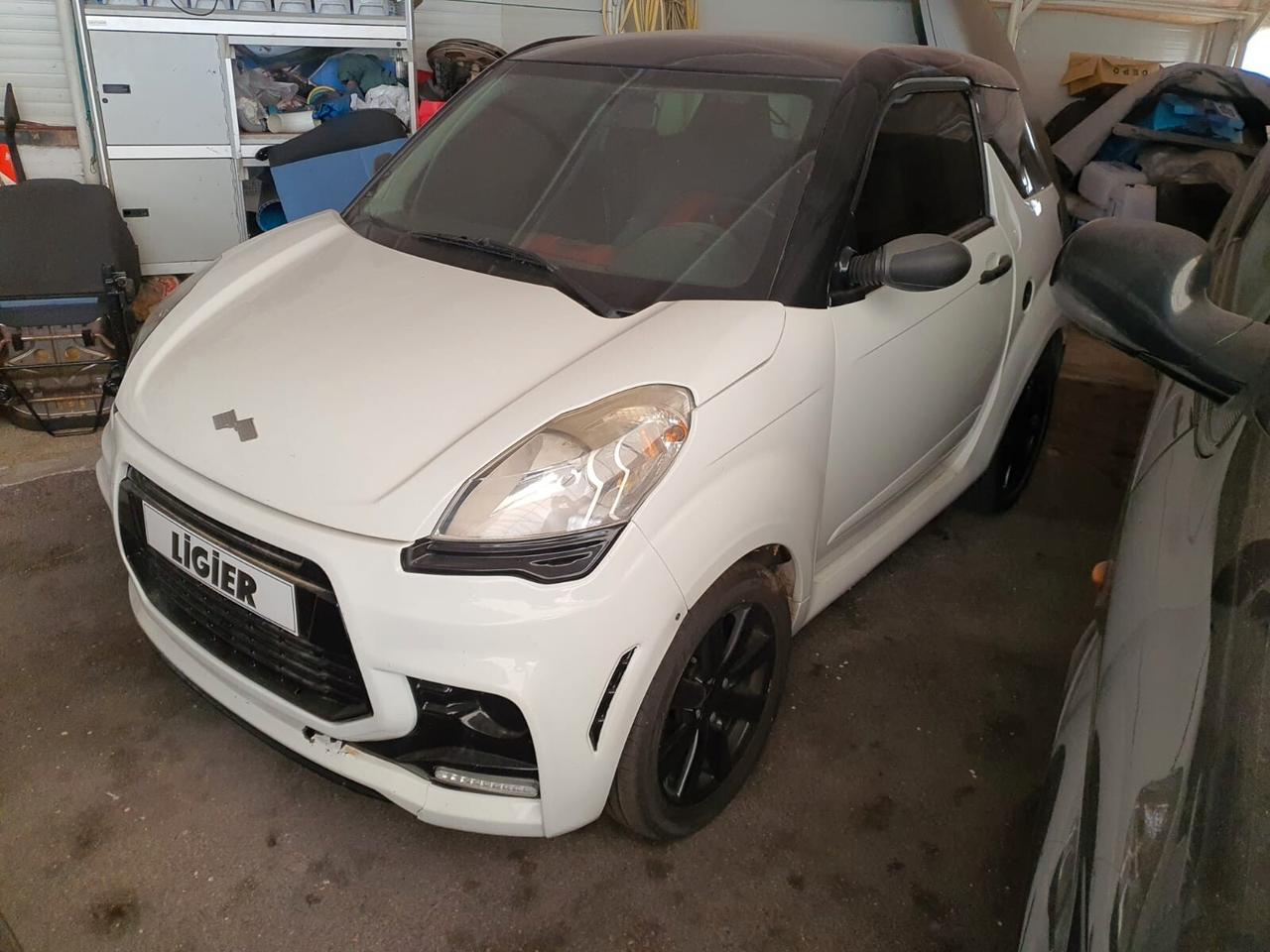 Ligier JS JS50 DCI Revolution Sport Ice