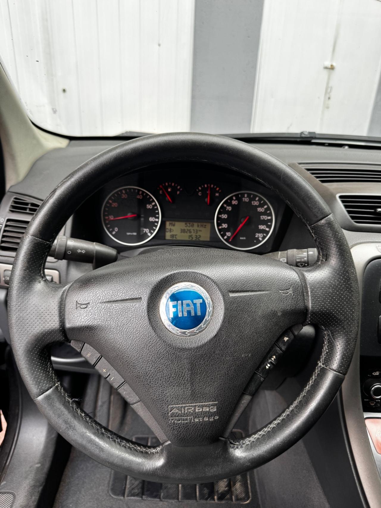 Fiat Croma 1.9 Multijet Emotion