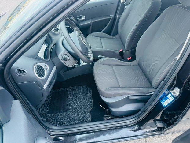 Renault Clio 1.2 16V 5P Luxe (55 kw)