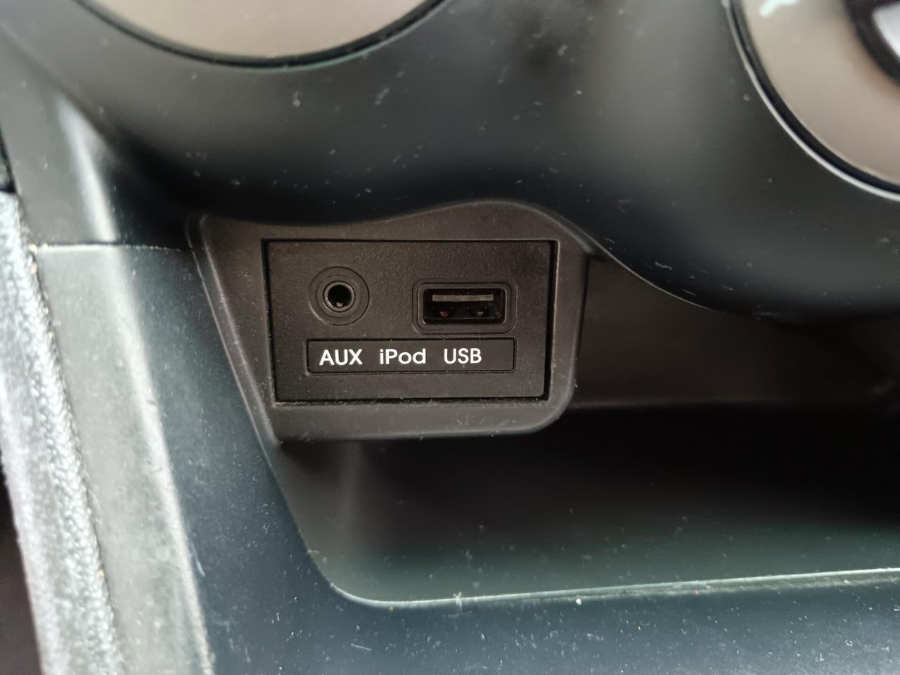 Hyundai i10 1.1 12V FIORUCCI RETROCAMERA