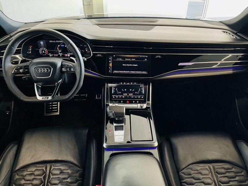 Audi Q8 RS TFSI V8 quattro tiptronic