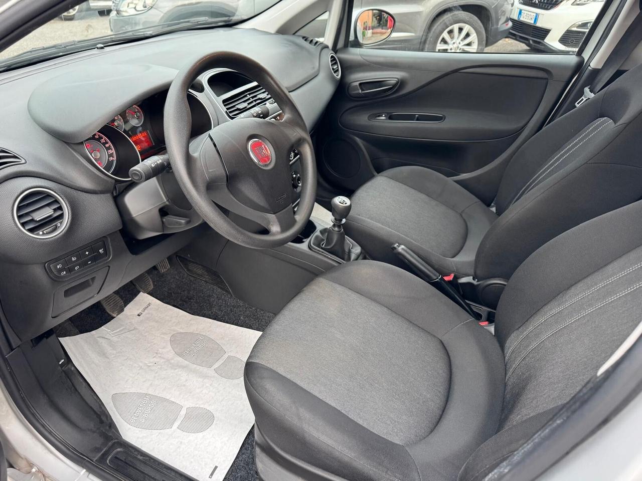 Fiat Punto 1.2 BENZ 5 PORTE KM 64000 - 2015