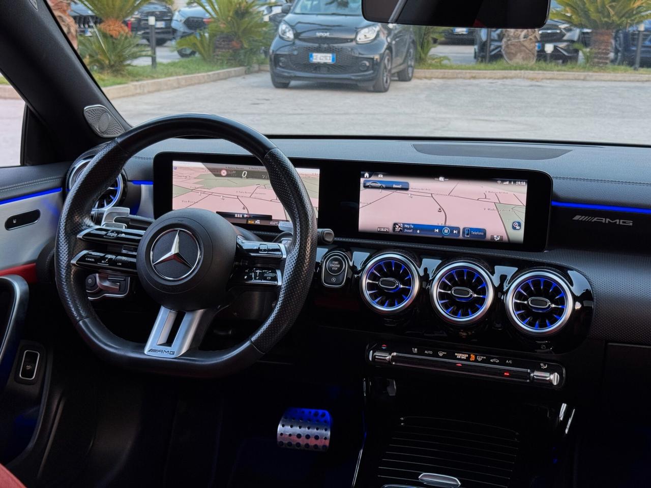 Mercedes-Benz CLA 200 d AMG Premium Plus TETTO