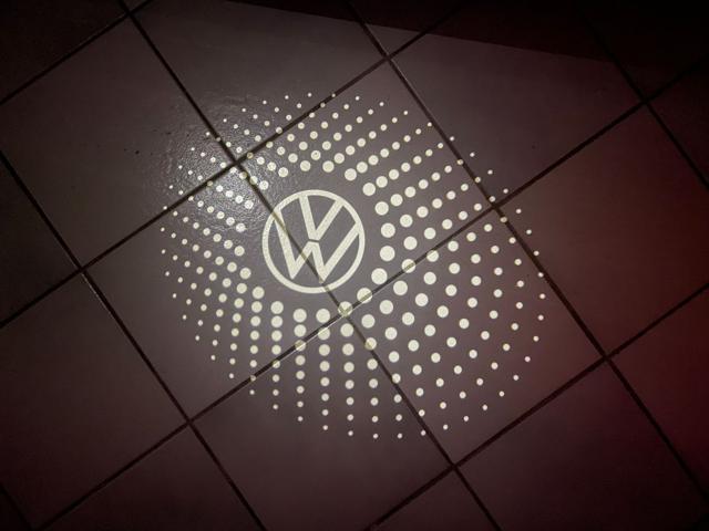 VOLKSWAGEN Tiguan 2.0 TDI 150 CV DSG R-Line Plus ''TOTAL BLACK''
