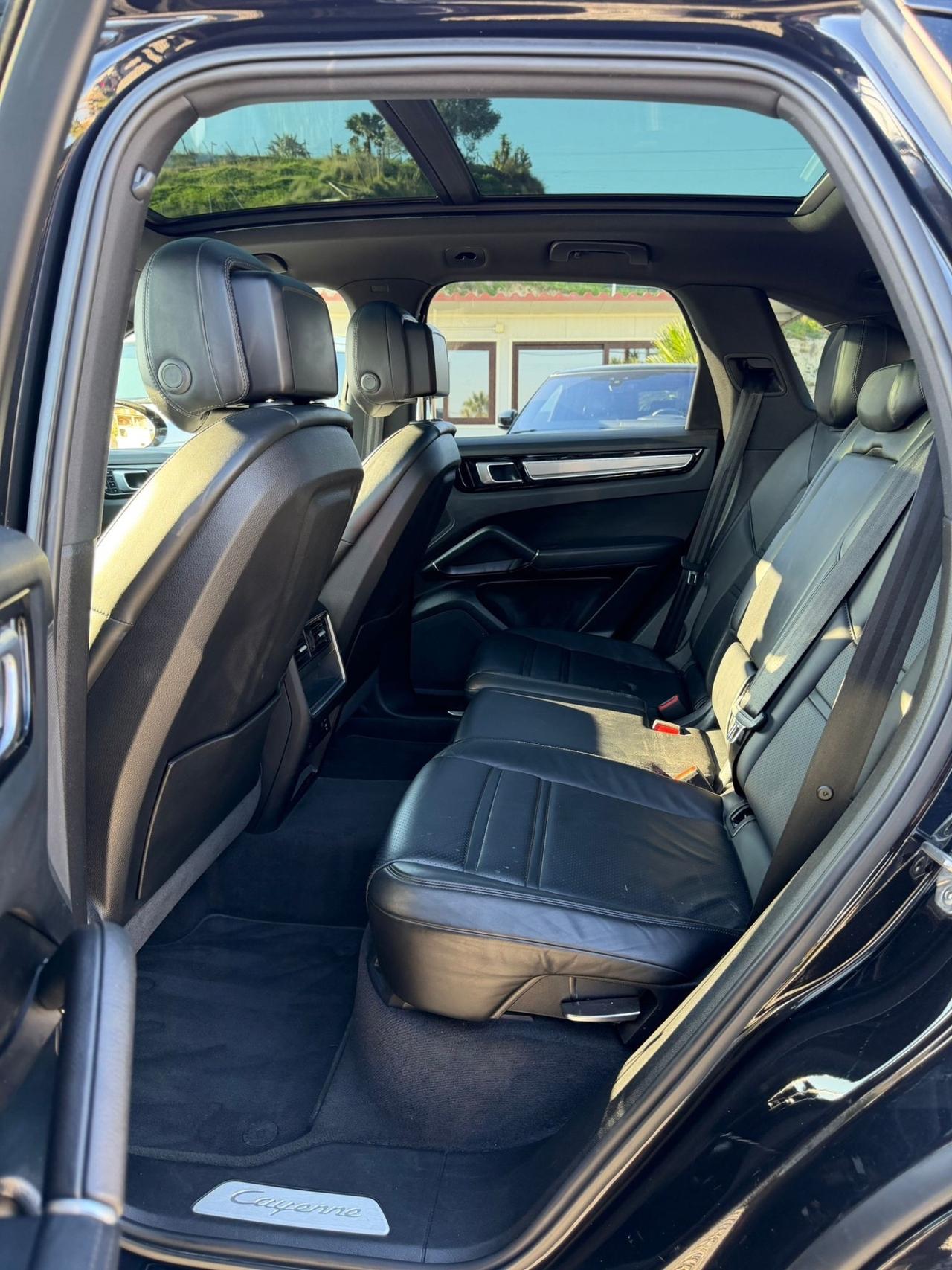 Porsche Cayenne 3.0v6 Hybrid 462cv full optional