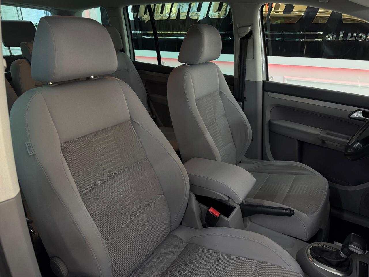 Volkswagen Touran 2.0 F DSG Highline