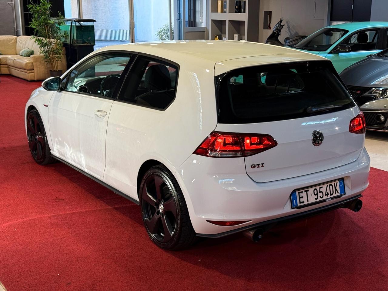 Volkswagen Golf GTI Golf GTI Performance 2.0 TSI 3p. BlueMotion Technology