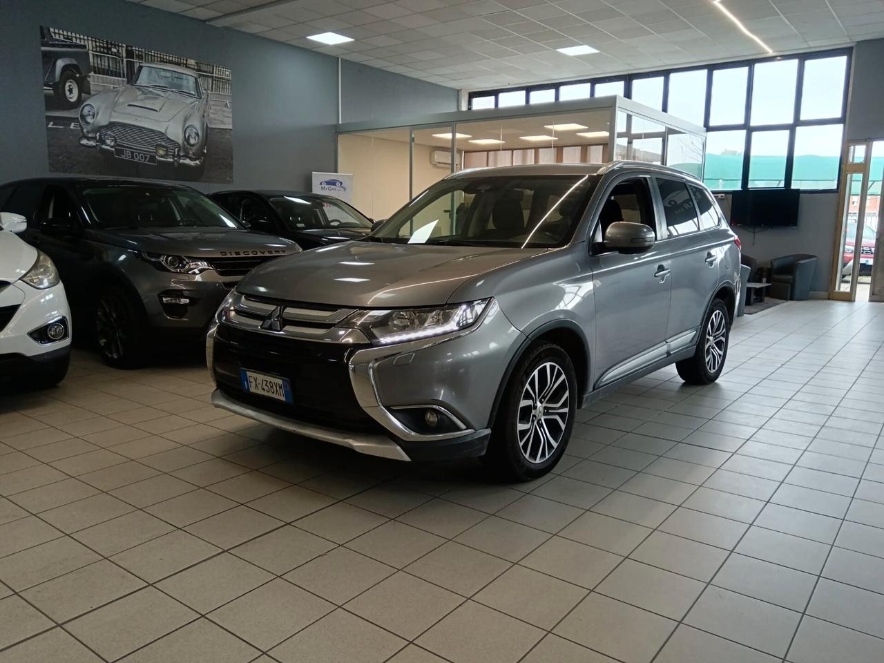 Mitsubishi Outlander 7 posti 4x4 Diesel Automatica