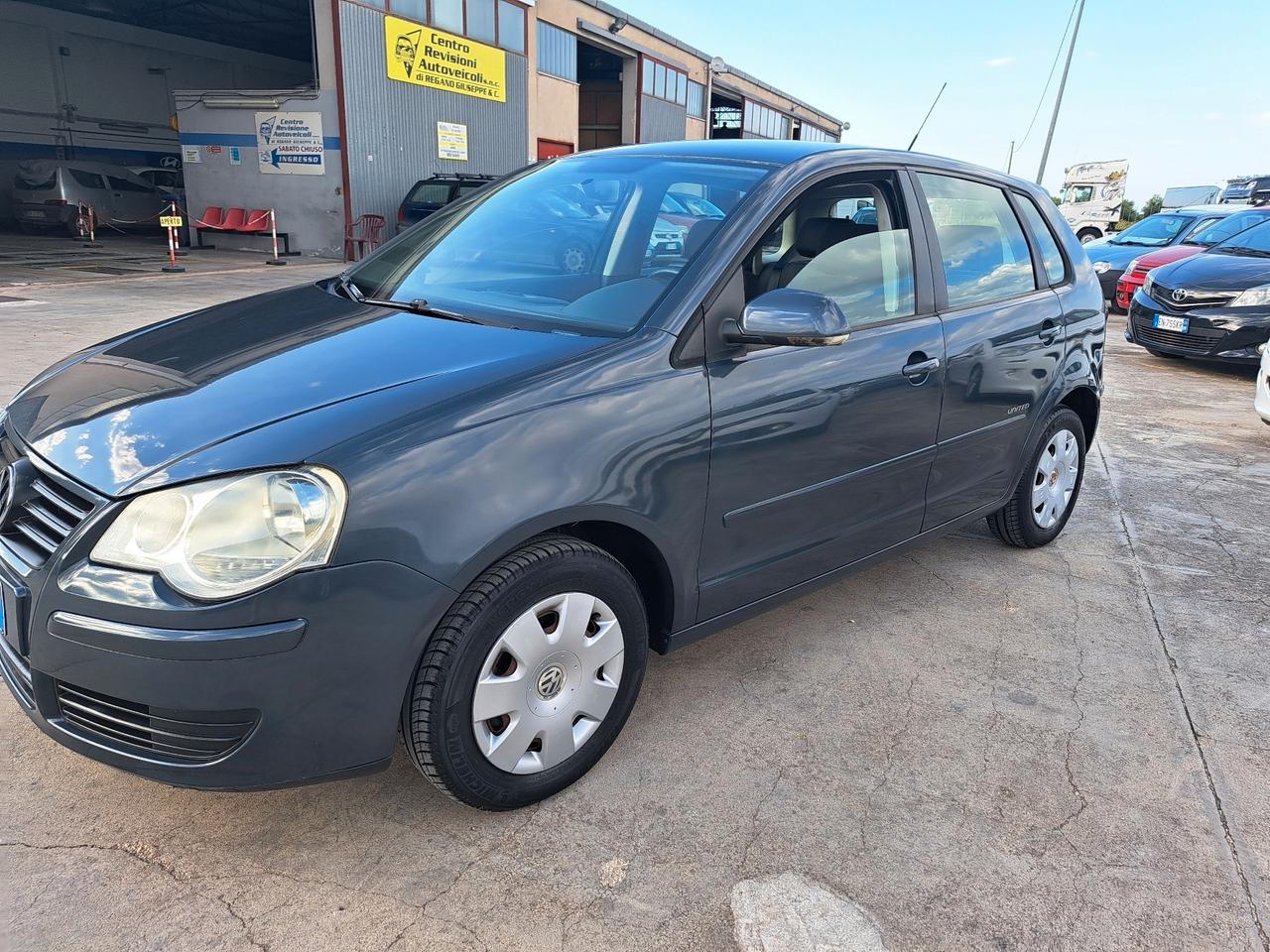 Volkswagen Polo 1.2 BENZINA - 2009 UNTIED