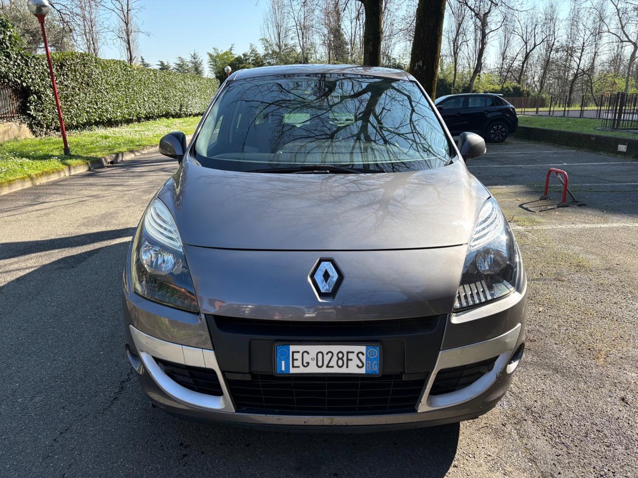 Renault Scenic Scénic X-Mod 1.5 dCi 110CV EDC Luxe