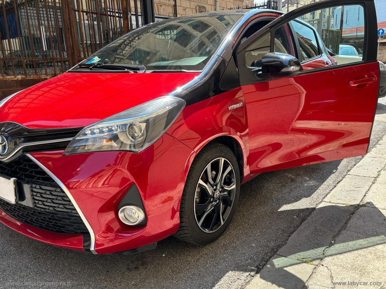 TOYOTA Yaris 1.5 Hybrid 5p. Trend Red Edition