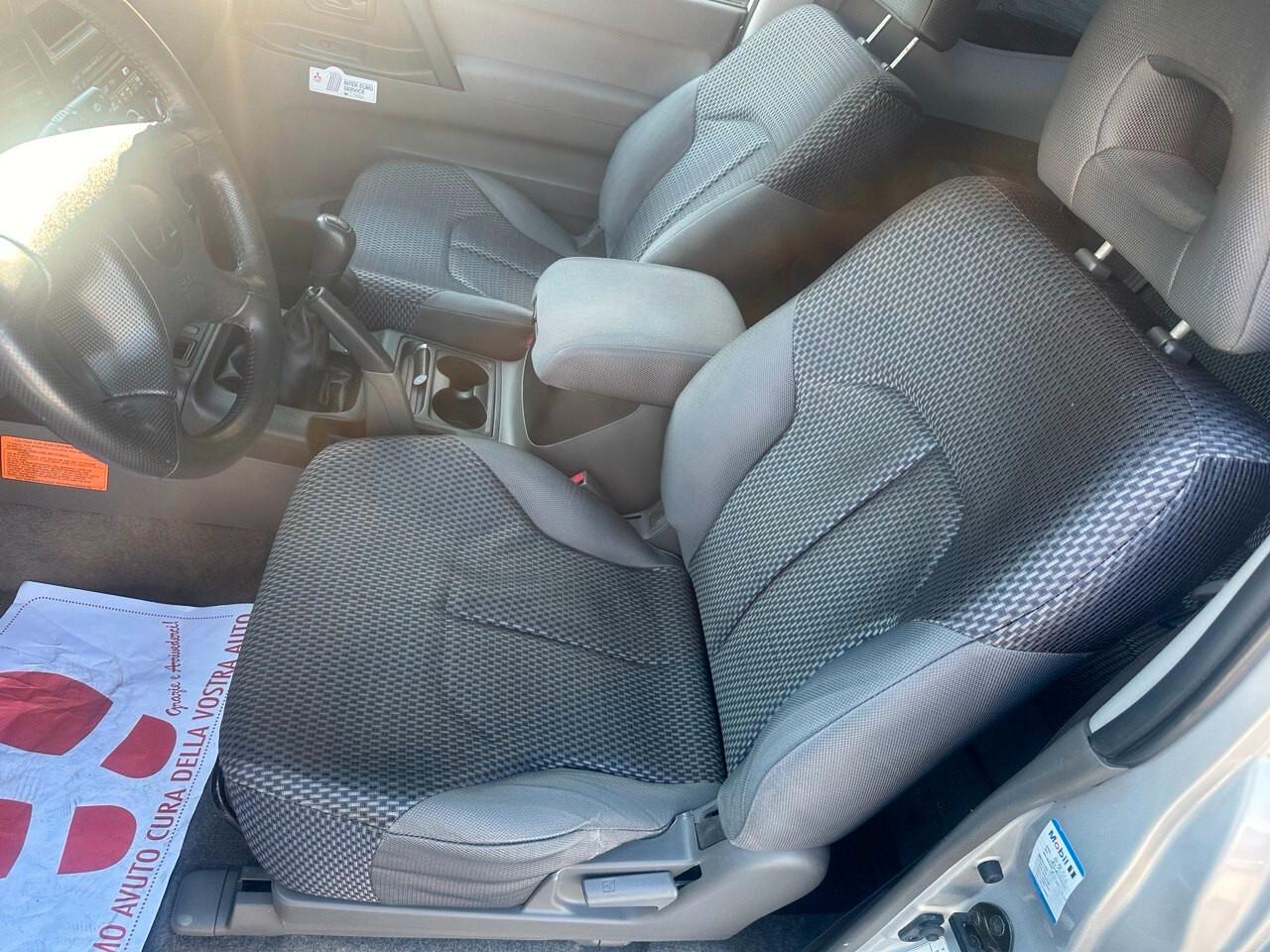 Mitsubishi Pajero 2.5 TDI 3p. GLX