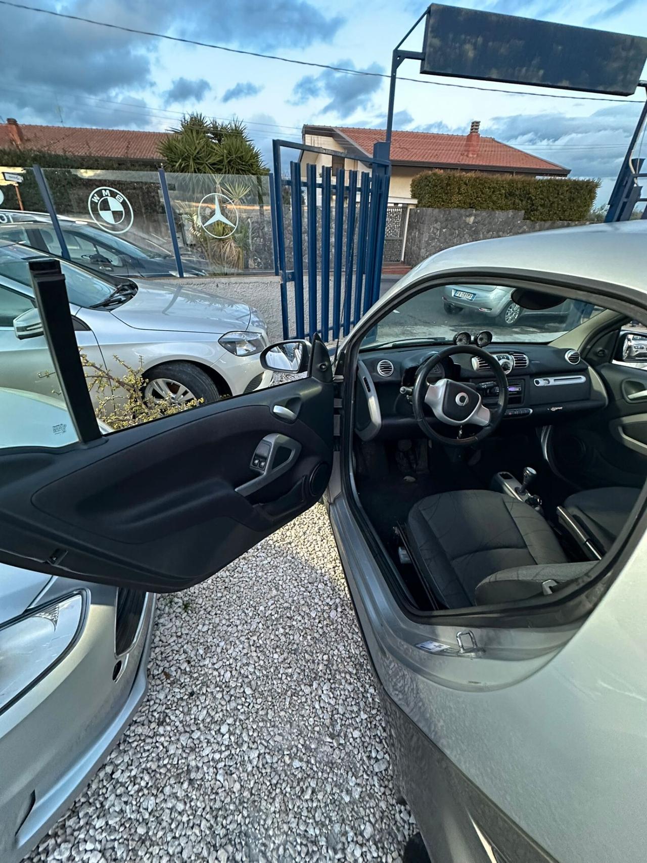 Smart ForTwo 52 kW MHD coupé White Tailor Made