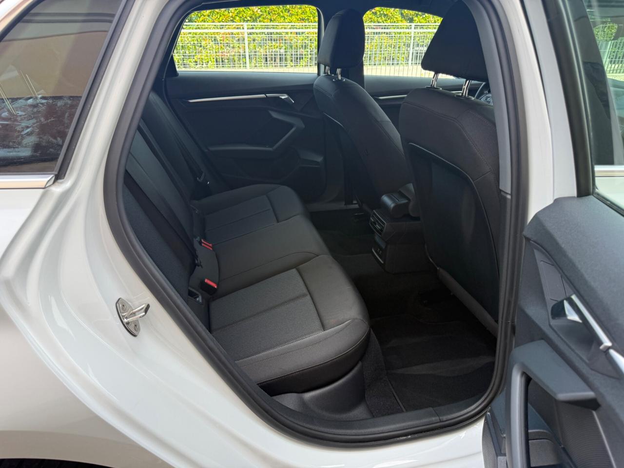 Audi A3 SPB 2.0 TDI S tronic Business .. 2022