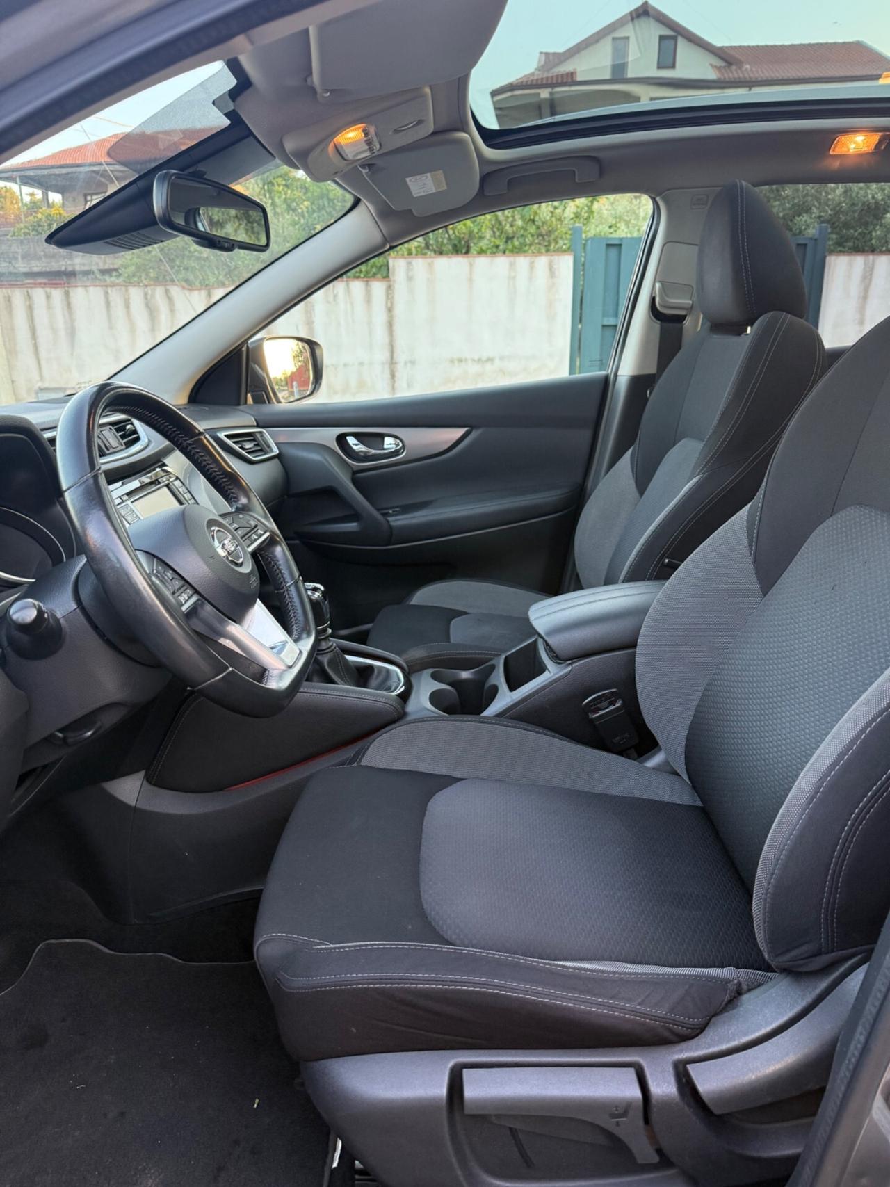 Nissan Qashqai 1.5 dCi Tekna tetto panoramico