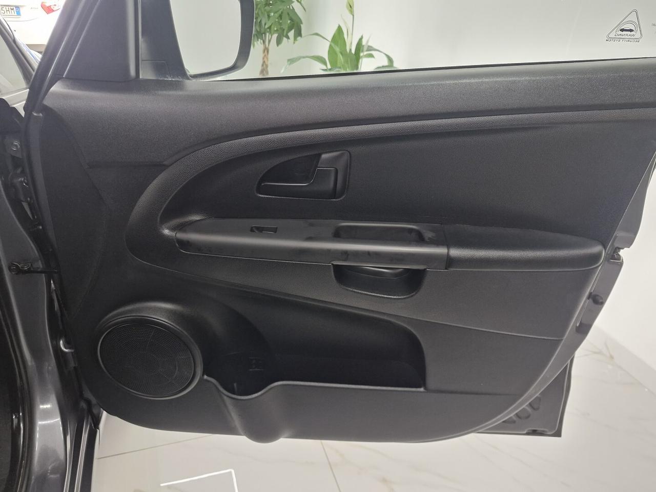 KIA VENGA 1.4 CRDi 90CV Cool