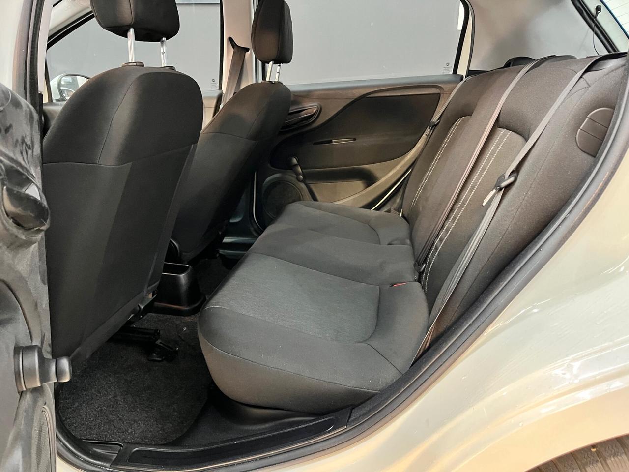 Fiat Punto 1.2 8V 5 porte Street KM 66.600 - 2016