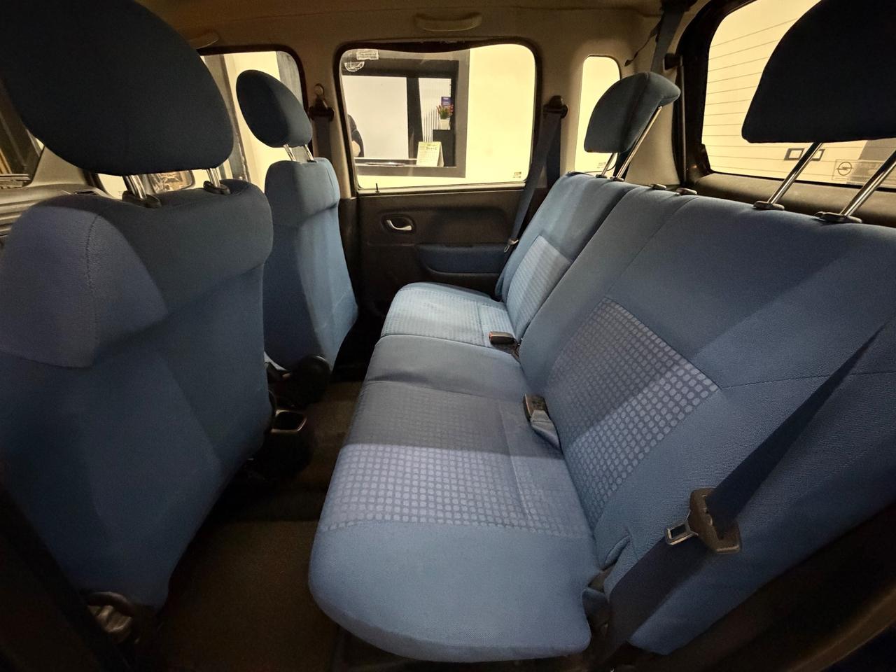 Opel Agila 1.0 12V Club