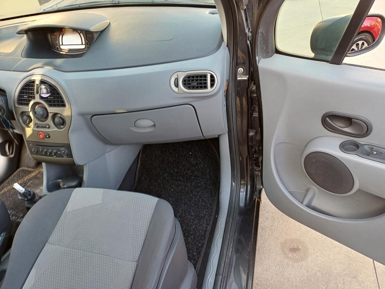 Renault Modus 1.5 dCi 85CV Dynamique
