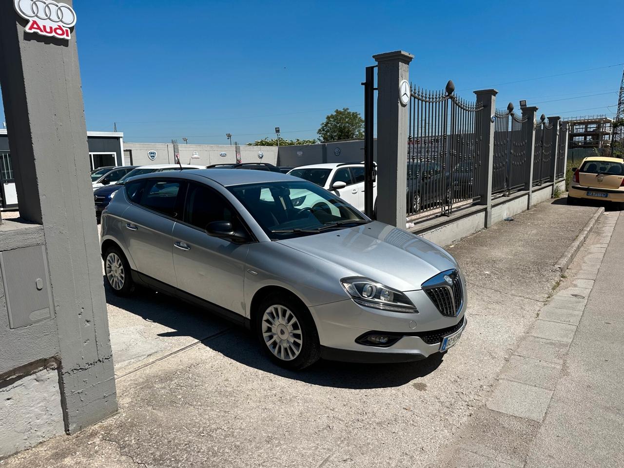 Lancia Delta 1.6 MJT DPF Argento 2010