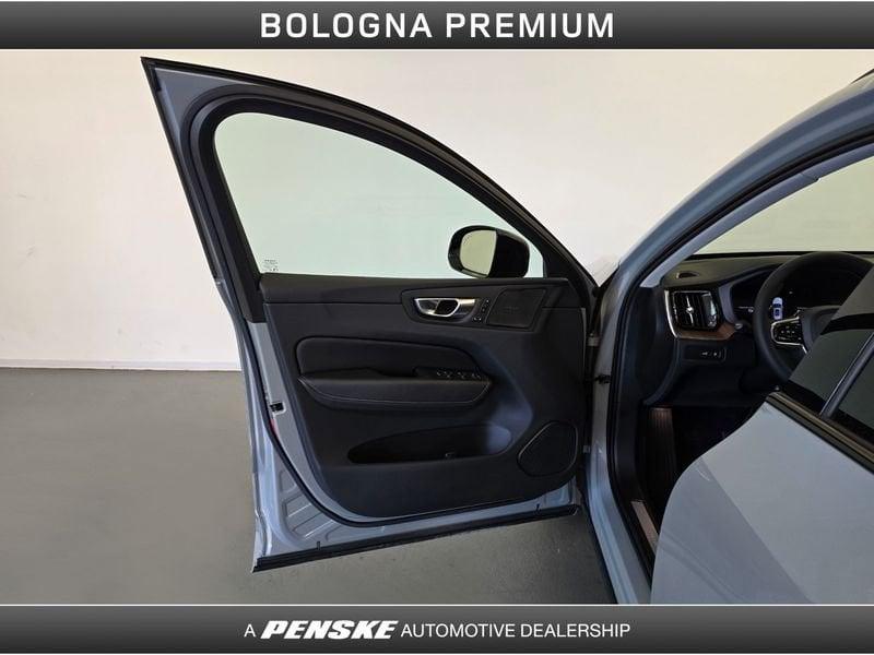 Volvo XC60 XC60 T6 Recharge Plug-in Hybrid AWD automatico Ultimate Dark