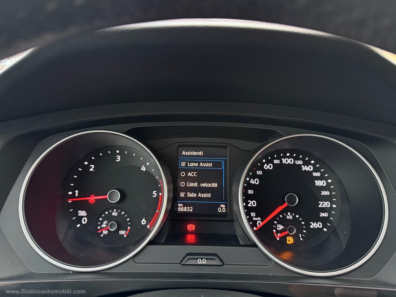 VOLKSWAGEN Tiguan 2.0 TDI 150CV SCR DSG Life TELECAMERA - FARI LED -FULL