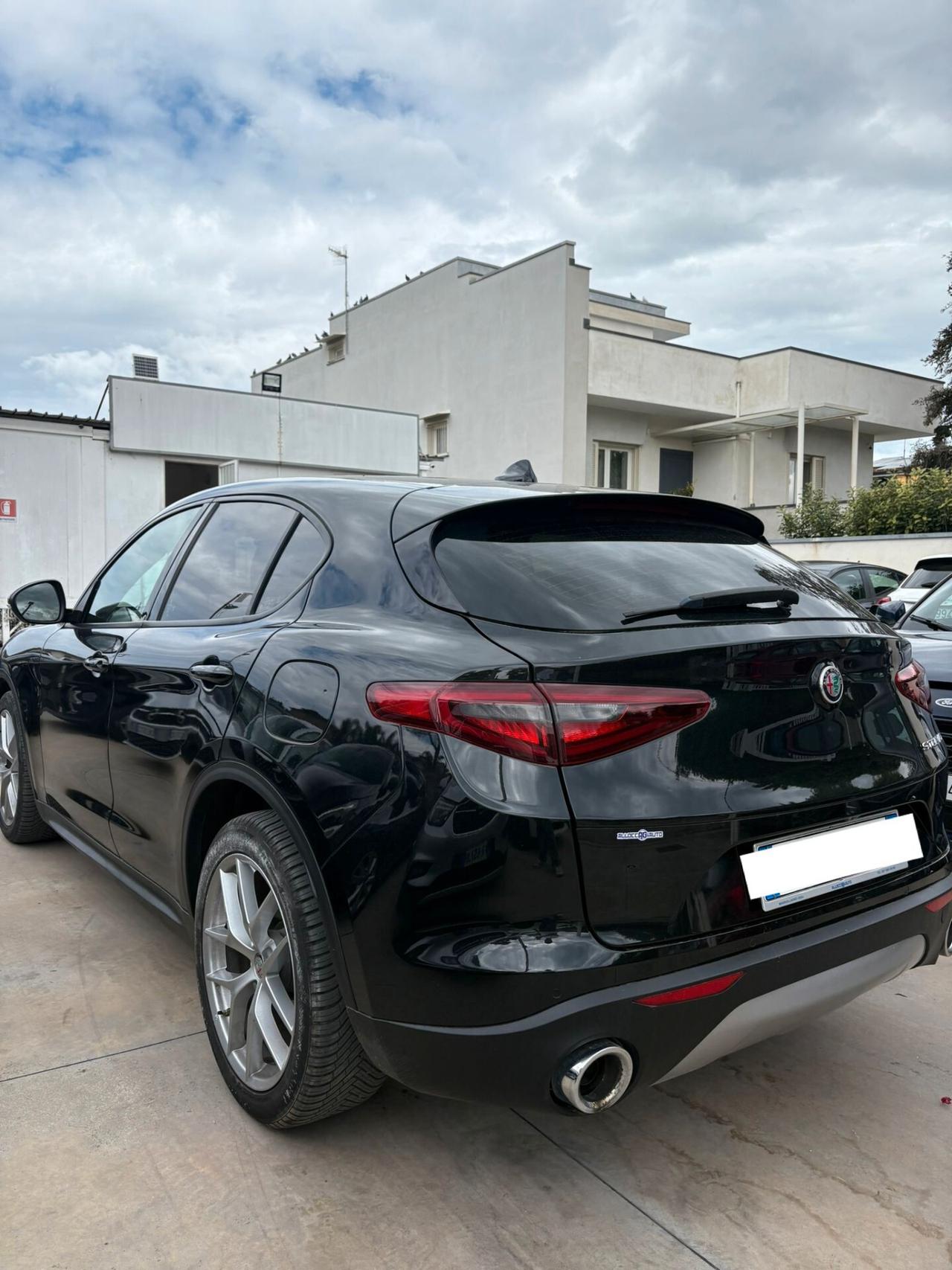 Alfa Romeo Stelvio 2.2 Turbodiesel 190 CV AT8 RWD Business