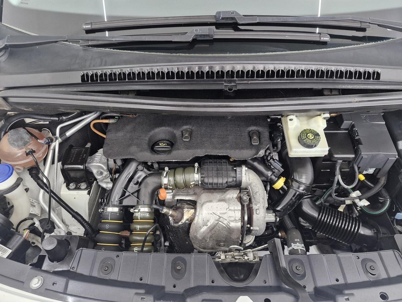 PEUGEOT 3008 1.6 Hdi 110CV Allure BIANCO PERLATO