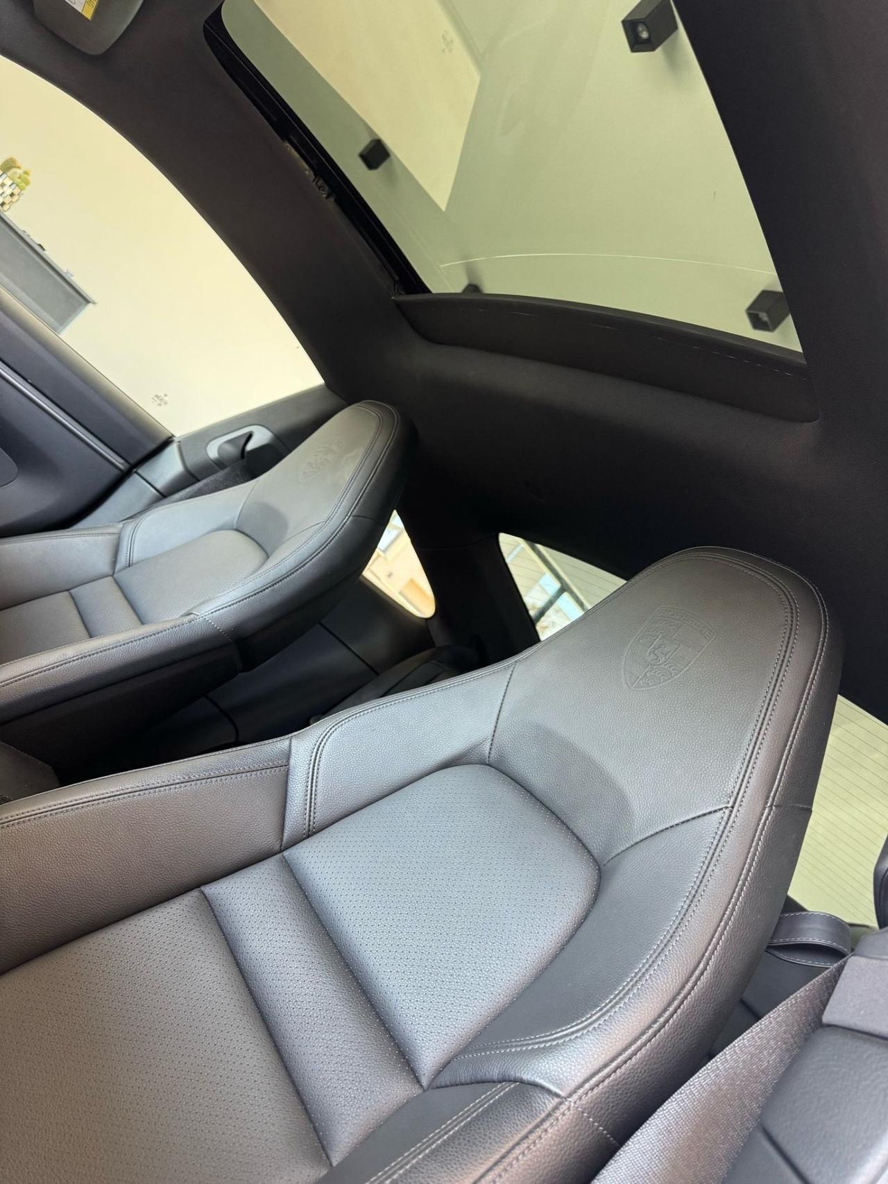 Porsche 992 4S