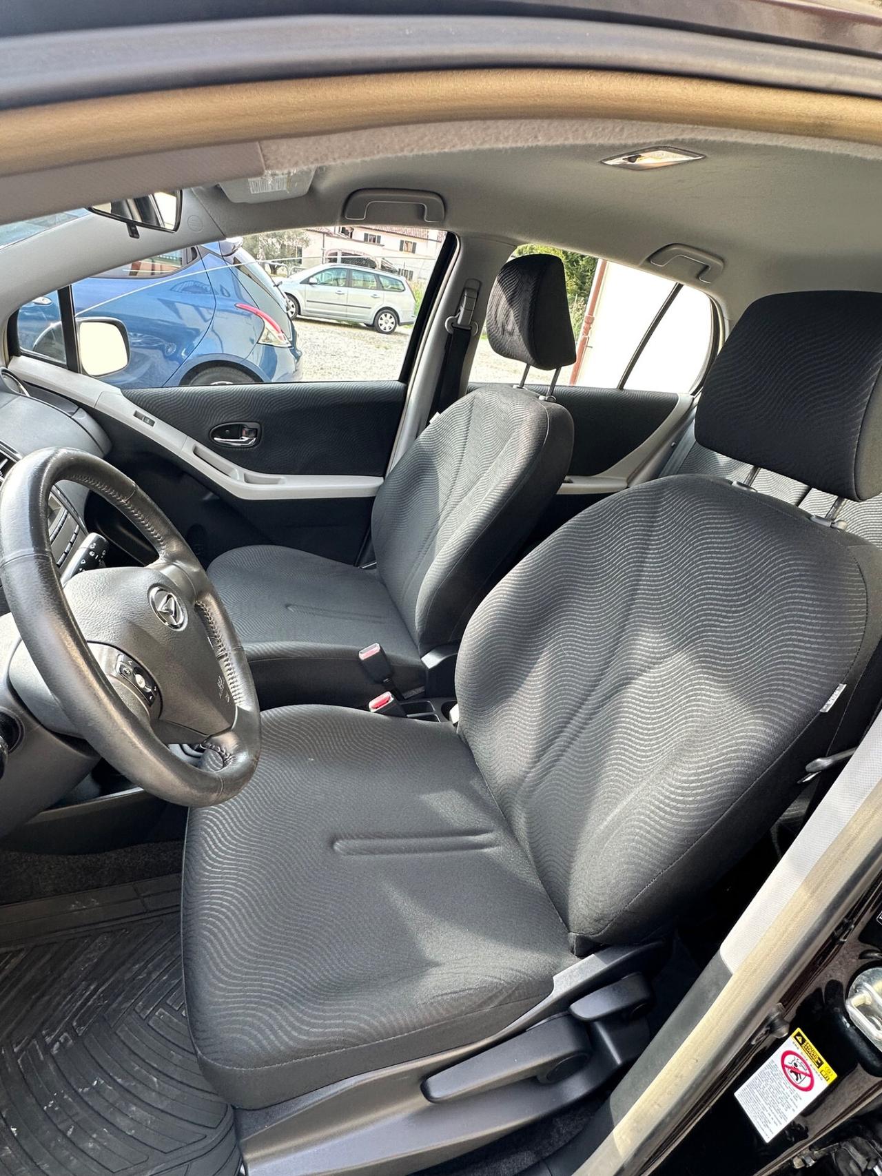Toyota Yaris 1.3 5 porte (Dayhatsu Charade)
