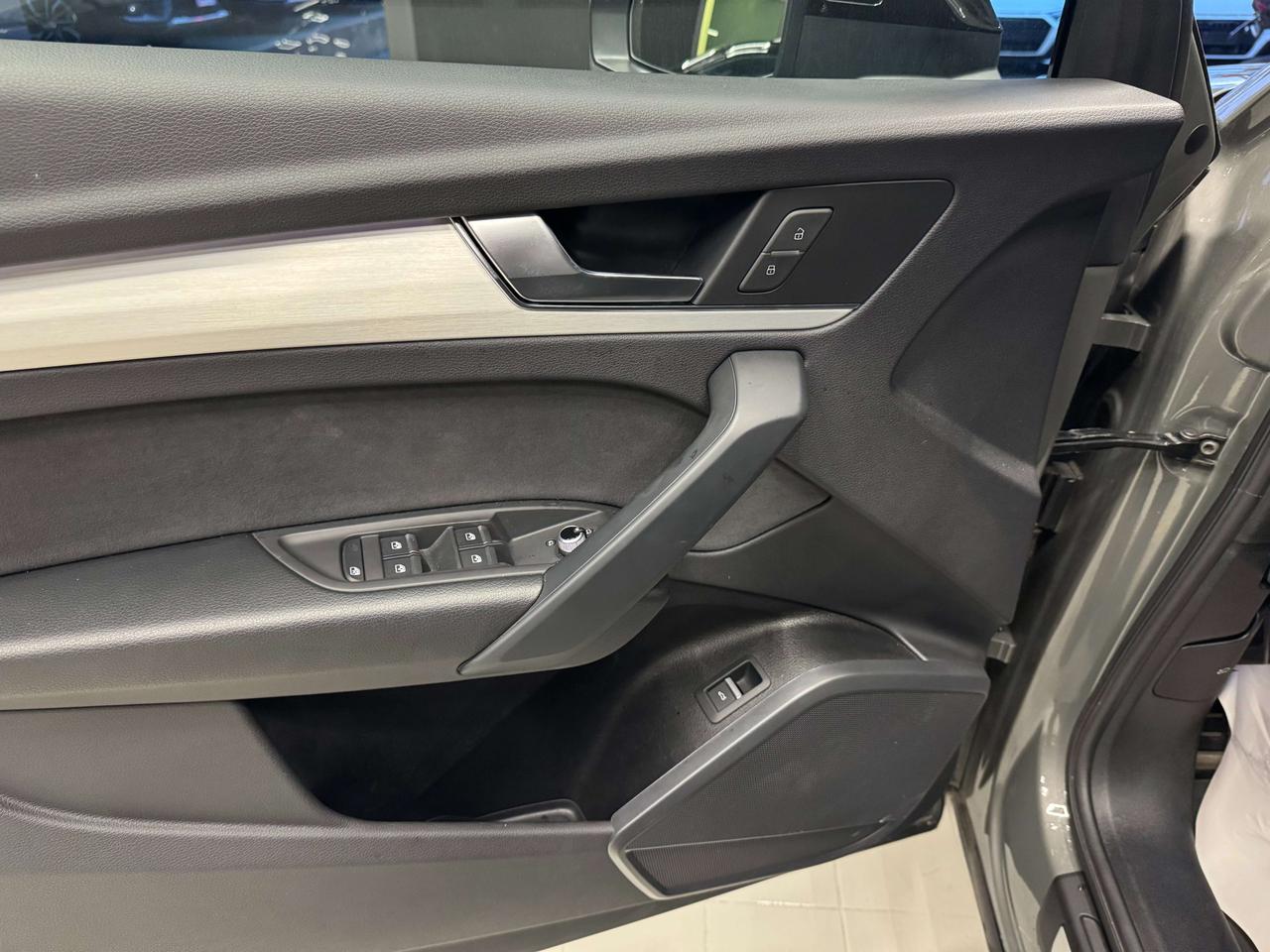 Audi Q5 SPB 40 TDI quattro S tronic Identity Black MATRIX