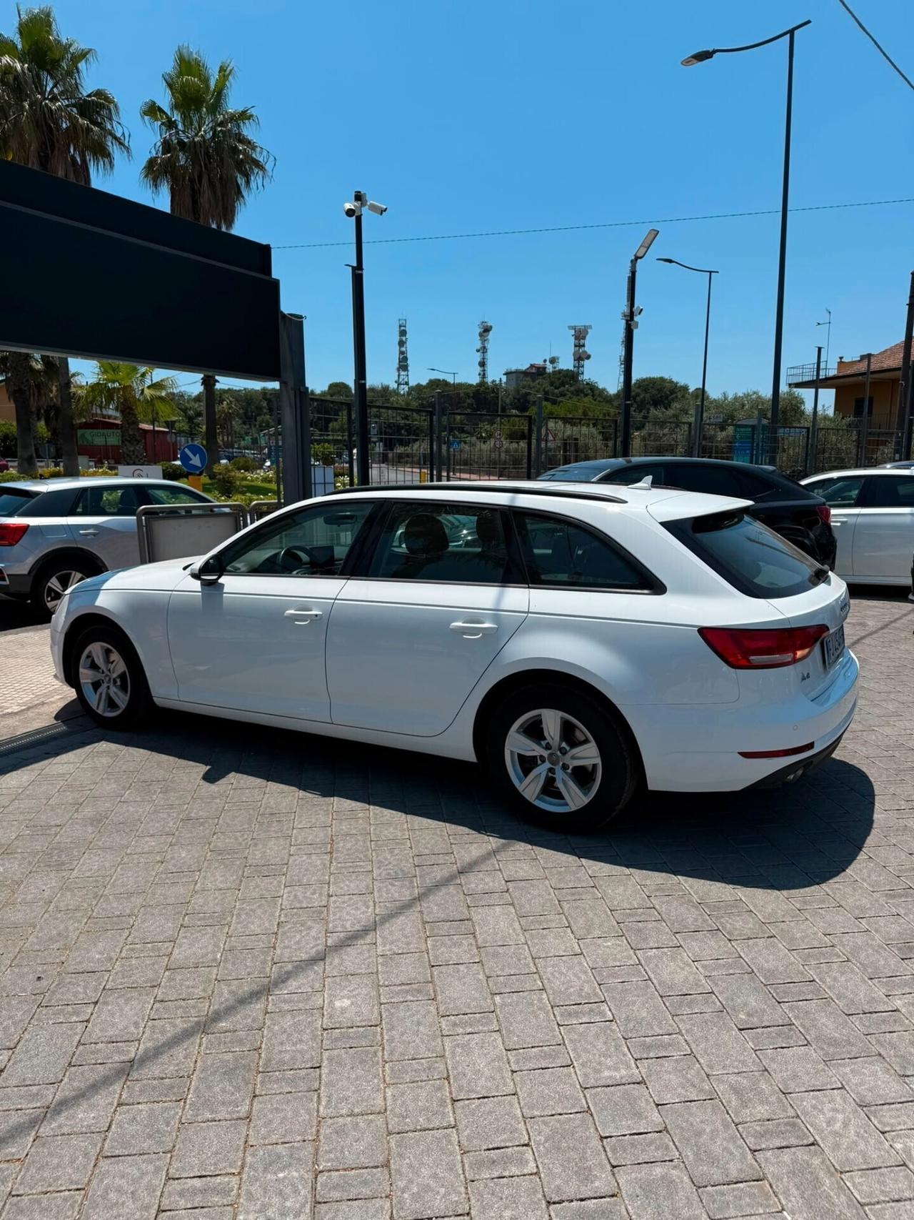 Audi A4 Avant 2.0 TDI 150 CV ultra S tronic