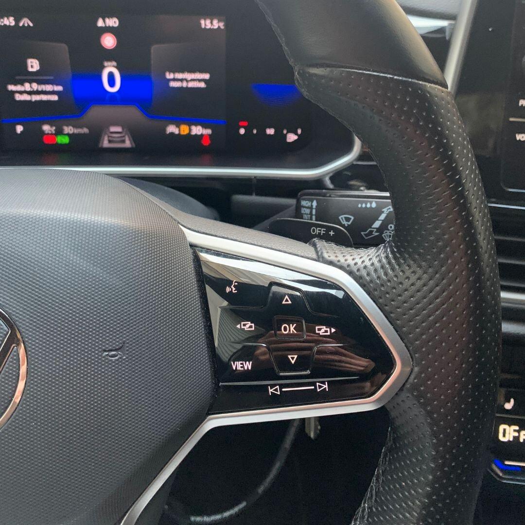 Volkswagen T-Roc 2.0 TDI DSG R-Line