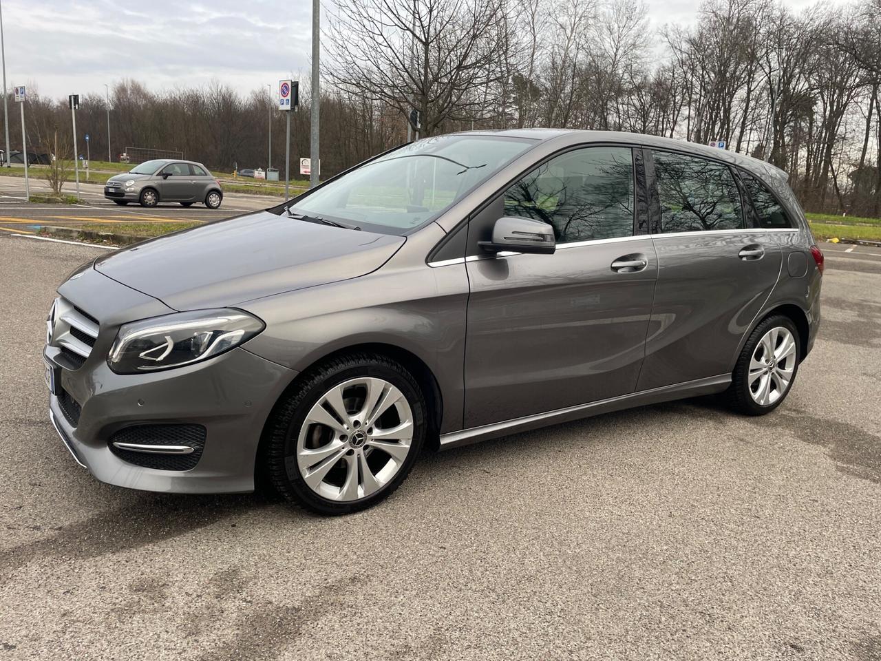 Mercedes-benz B 180 d Automatik Premium*Neopatentati*Solo 44000Km*Euro6
