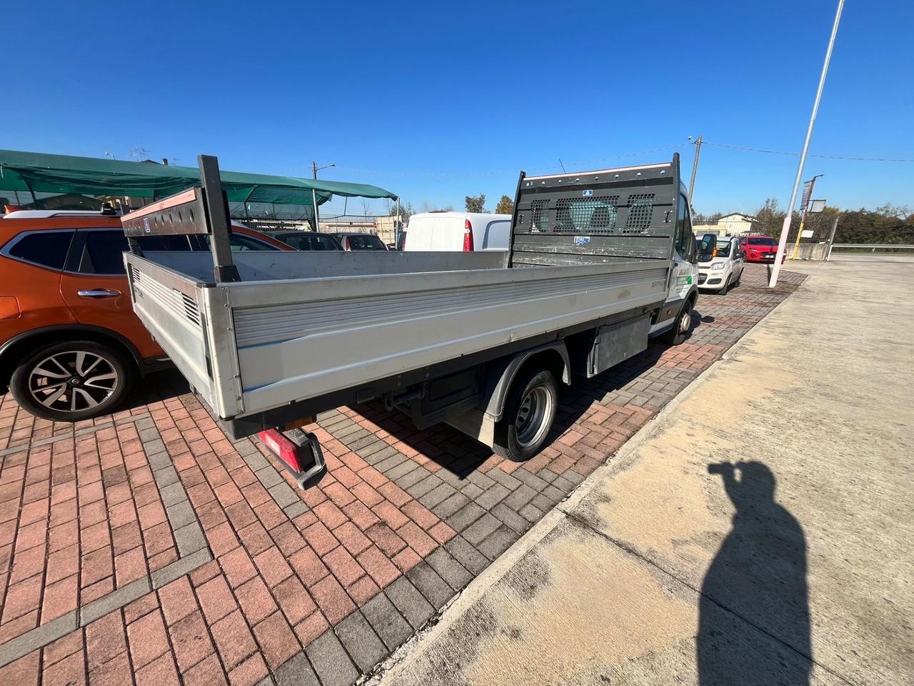 FORD TRANSIT 2.2 tdci 96kw cassone fisso L 4.5m