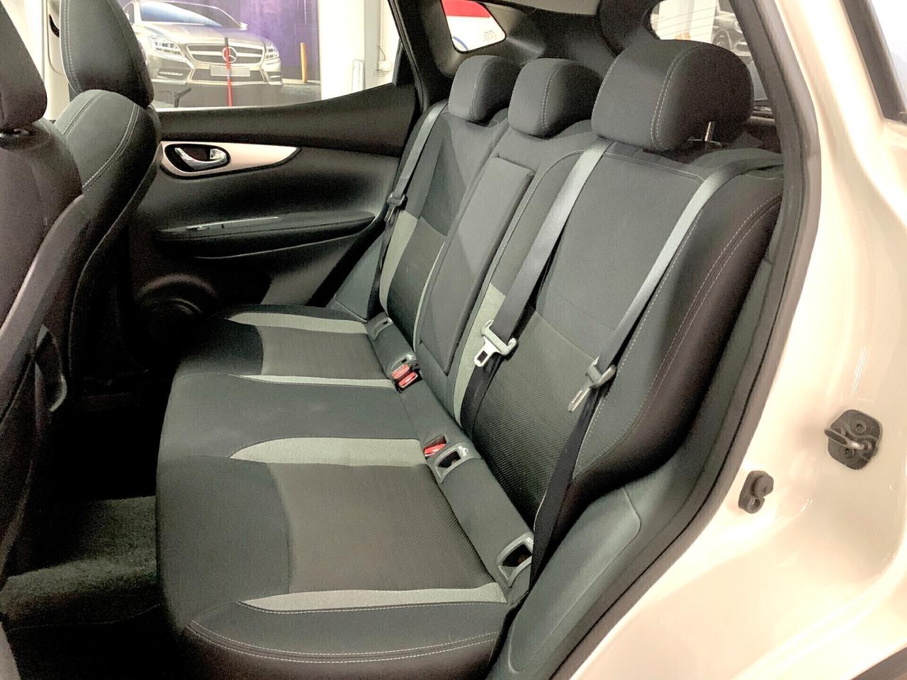 Nissan Qashqai 1.5 dCi N-Connecta