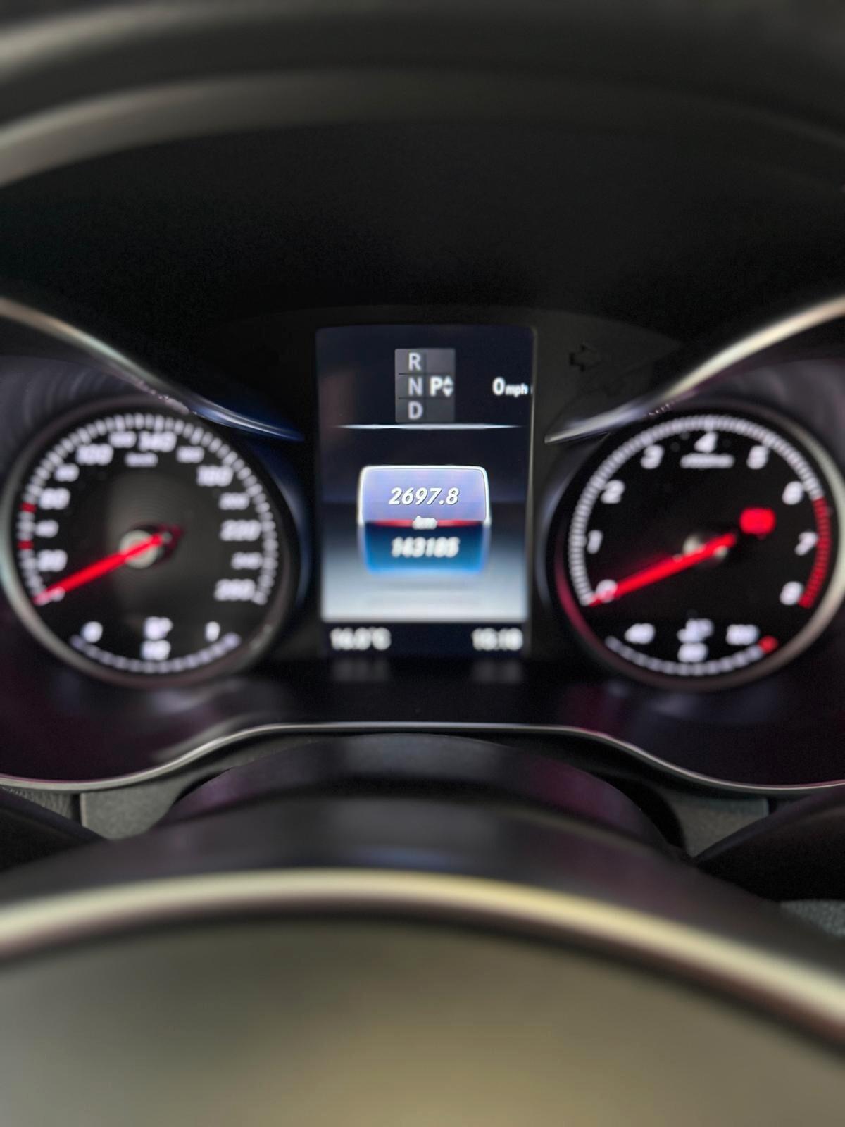 Mercedes-benz C 200 Coupé Premium Plus